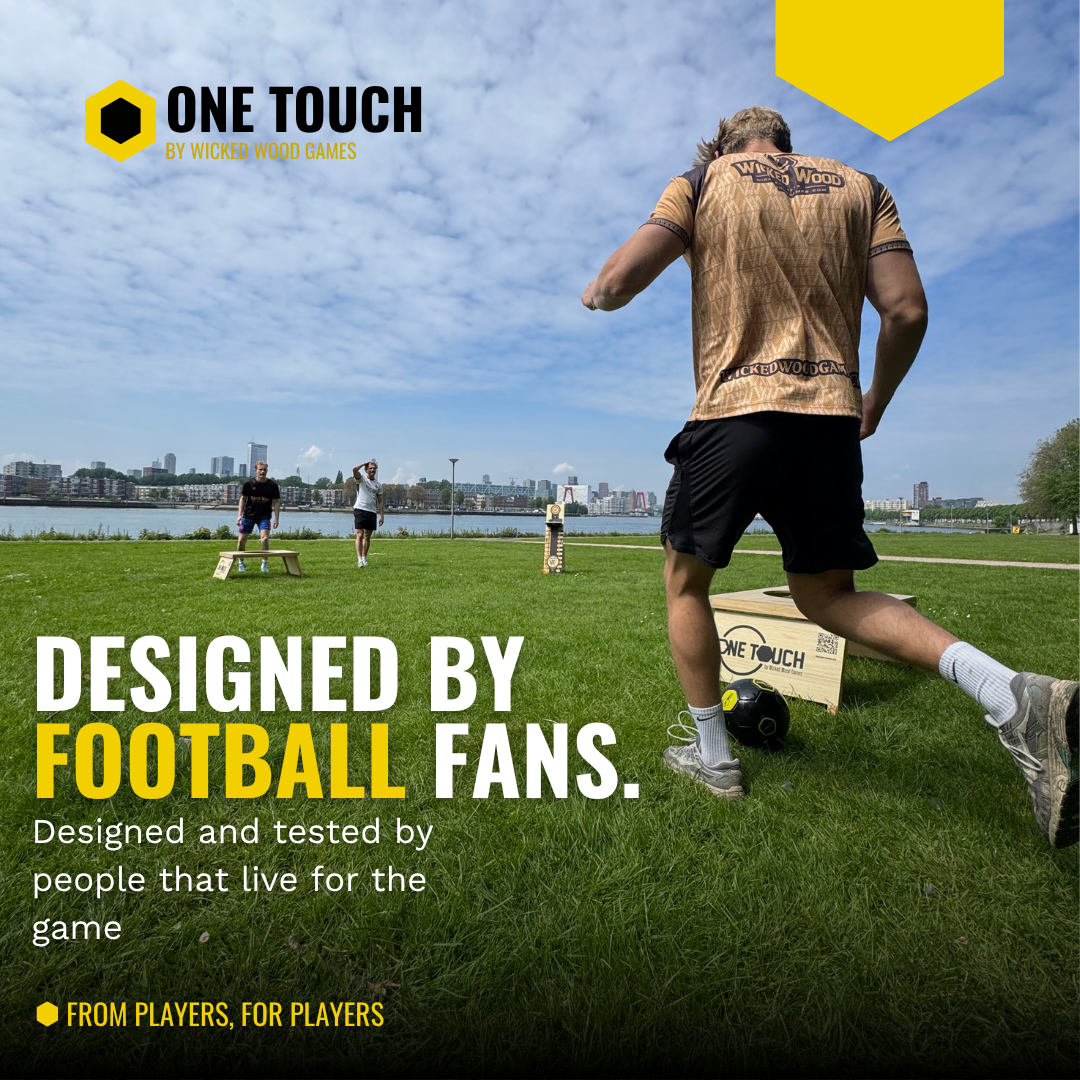 OneTouch Fußballspiel Starting Kit - Inklusive 1 Board / Premium Fußball / Tragetasche
